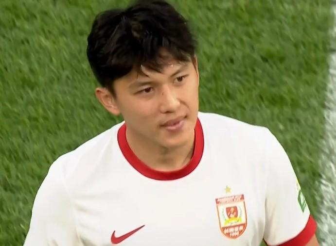 博主：大连英博有意租借王禹，长春亚泰要求先续约再外租