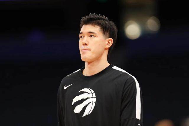 开云登录网址入口-猛龙侧翼位置竞争激烈 5抢3渡边雄太能否上岸？