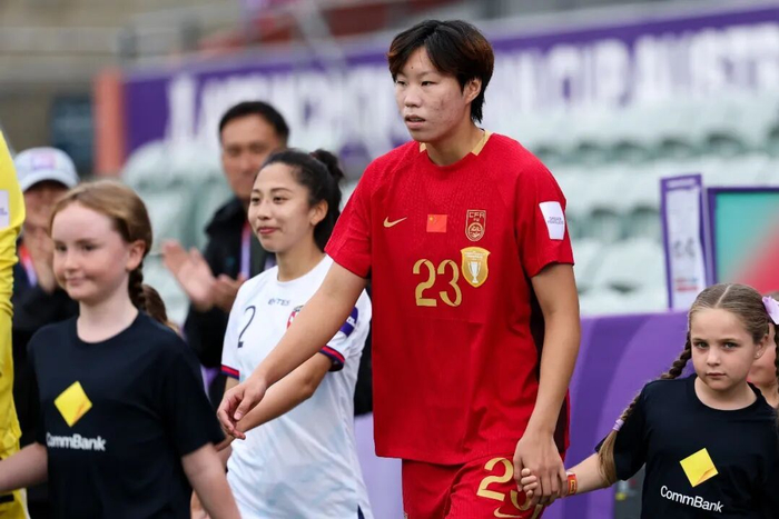 开云登录网址入口-花开两朵，同心逐梦——双胞胎姐妹邵子钦、邵子嘉的这些年|邵敏|足球|女足亚洲杯|巴西女足|中国女足_新浪体育_新浪新闻